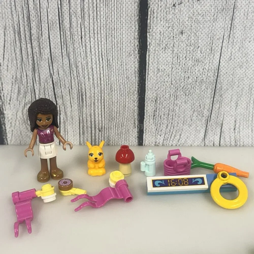 4 Lego Friends Cubes Pieces And Parts - NOT Complete